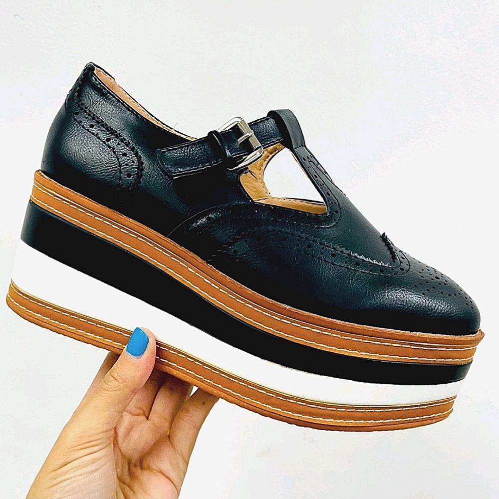 Black Platform Sneaker